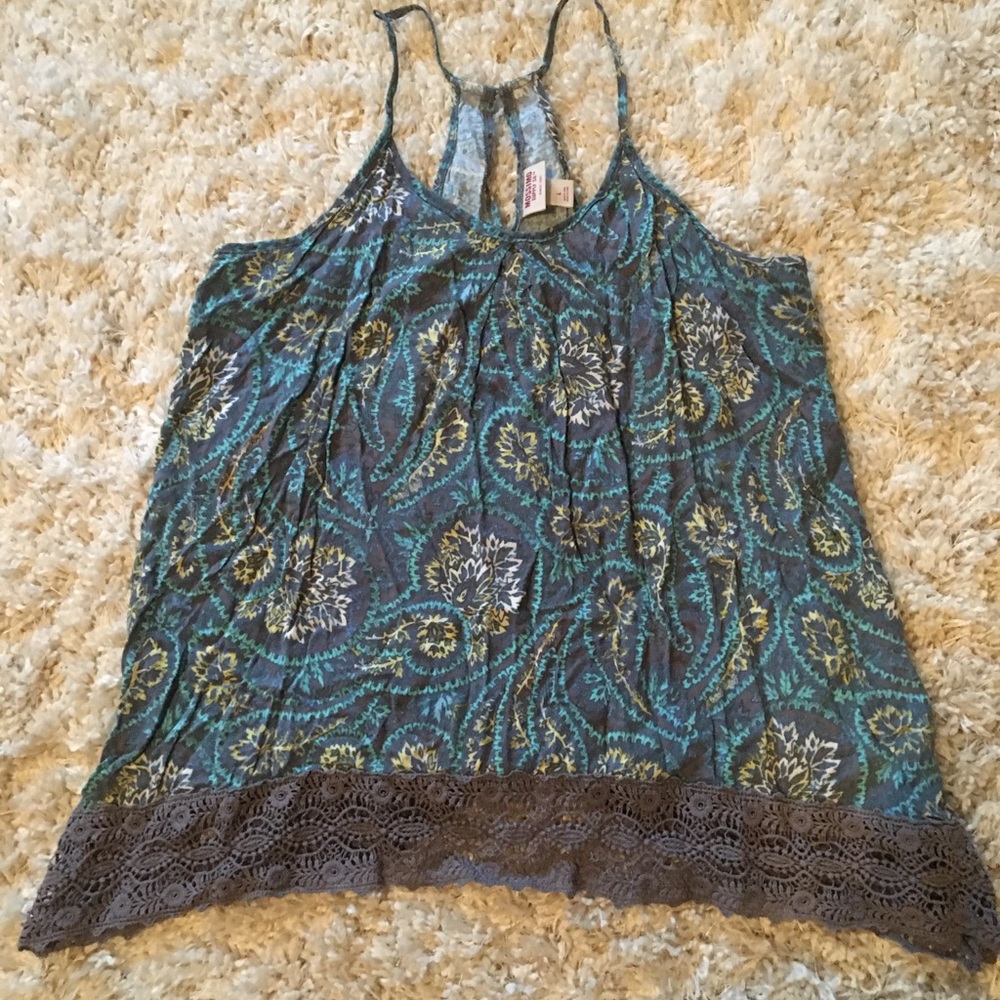Cute Strappy Mossimo top! ♥️